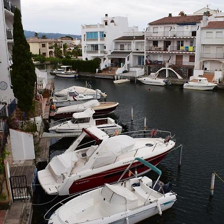 Apartamento con bonitas vistas al canal ref 337 Empuriabrava Bagian luar foto
